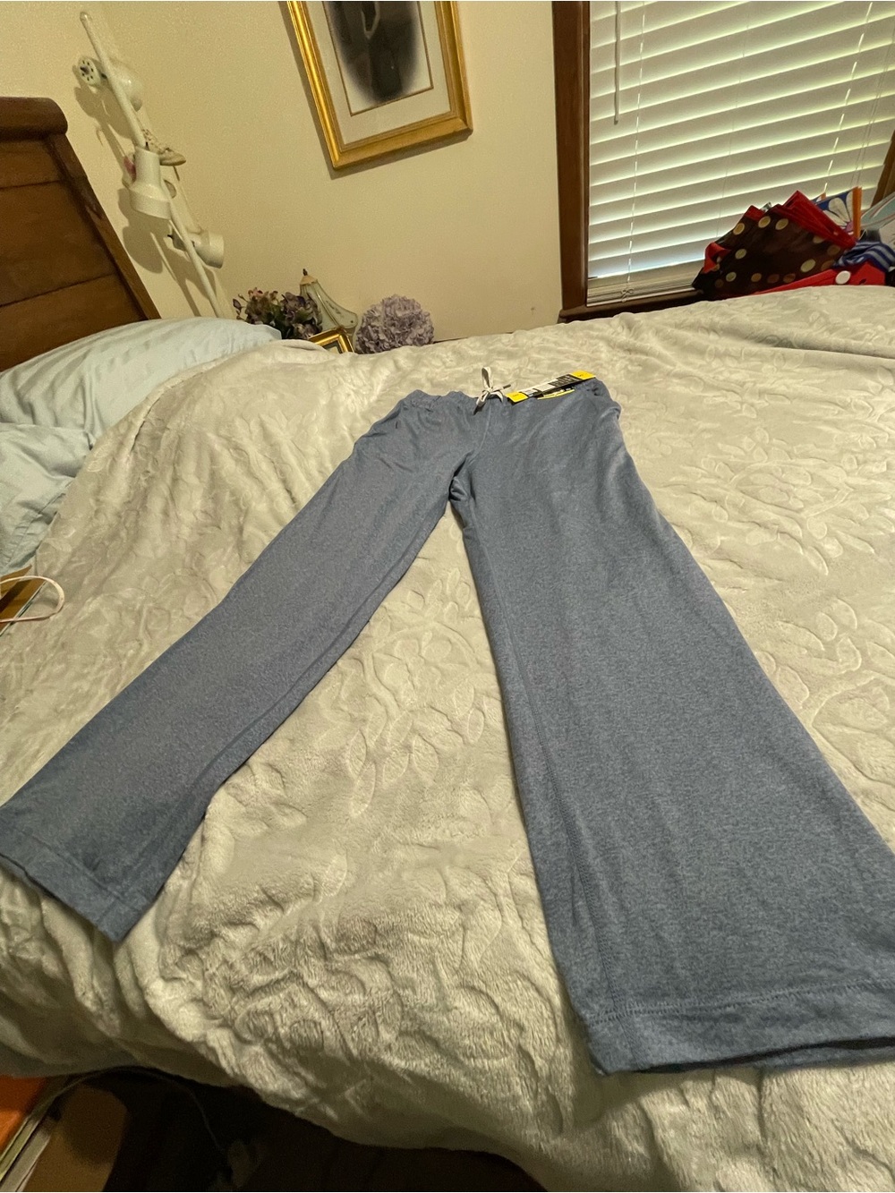 Women crop pant